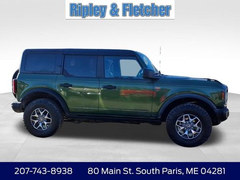 Used 2025 Ford Bronco Badlands AWD/4WD image 3