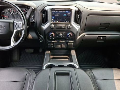 Used 2020 Chevrolet Silverado 1500 RST AWD/4WD image 16