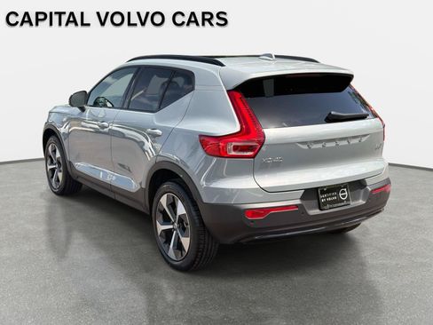 Used 2026 Volvo XC40 B5 Plus AWD/4WD image 7