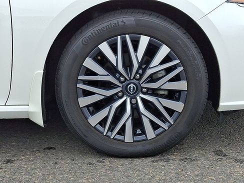 Certified 2023 Nissan Altima 2.5 SV FWD image 8