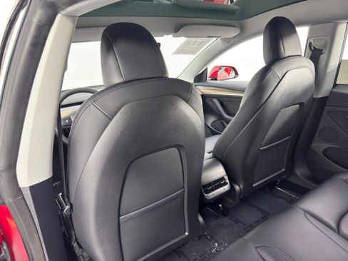 Used 2022 Tesla Model 3 Standard Range image 36