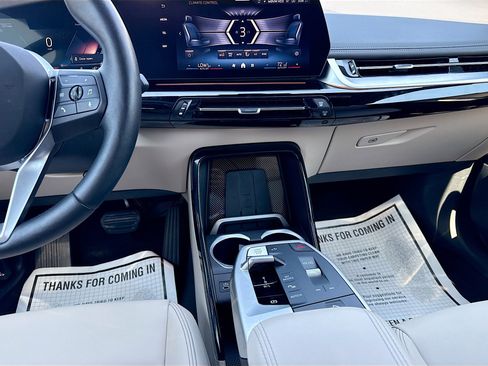 Used 2025 BMW X1 xDrive28i w/ Technology Package image 18