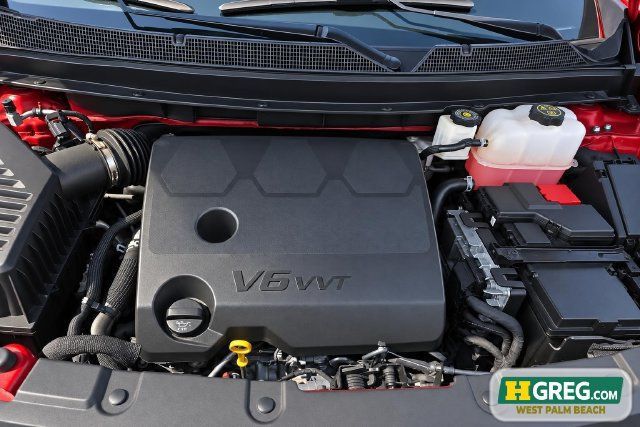 Used 2024 Chevrolet Traverse LT FWD image 14