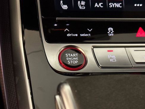 New 2025 Audi RS Q8 performance image 22