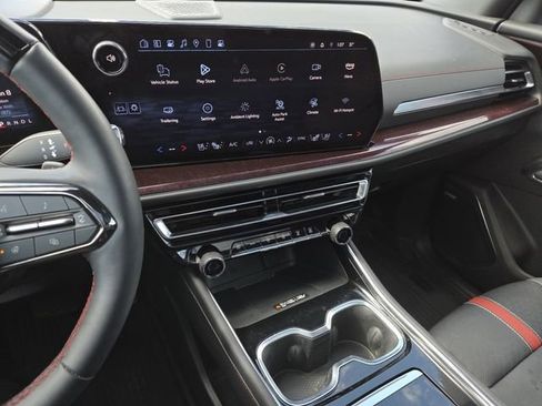 Certified 2024 Chevrolet Traverse RS w/ LPO, Floor Liner Package AWD/4WD image 41