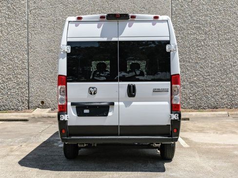 Used 2023 RAM ProMaster 2500 FWD image 9