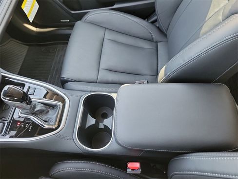 Used 2025 Subaru Outback Touring image 22