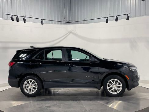 Used 2024 Chevrolet Equinox LS image 10