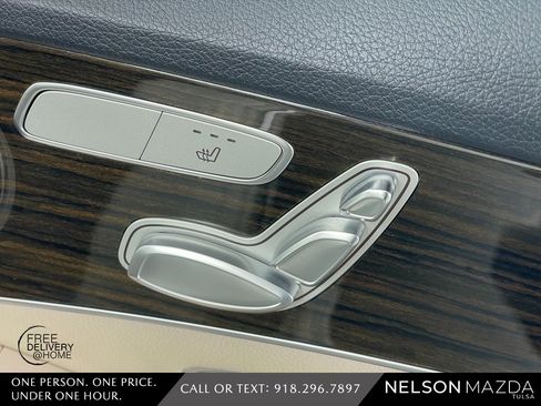 Used 2020 Mercedes-Benz C 300 4MATIC Sedan image 47