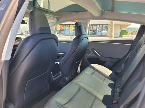 Used 2025 Tesla Model 3 Long Range RWD image 14