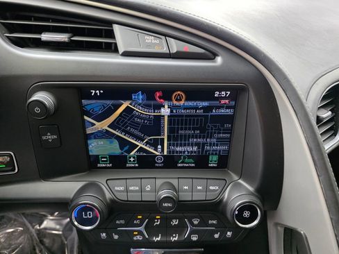 Used 2015 Chevrolet Corvette Z06 w/ 3LZ Preferred Equipment Group RWD image 21