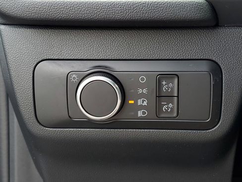 Used 2025 Ford Escape ST-Line FWD image 14