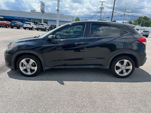 Used 2019 Honda HR-V LX image 8