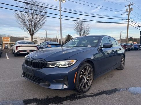Used 2021 BMW 330i xDrive Sedan w/ Premium Package image 2