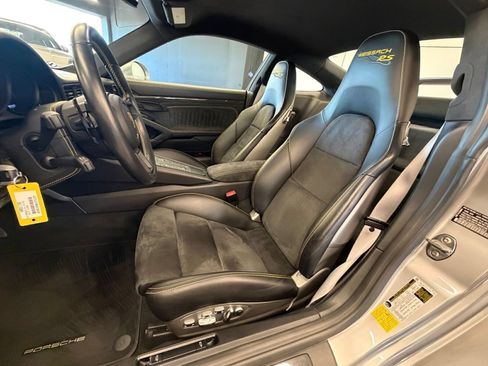 Certified 2019 Porsche 911 GT2 RS RWD image 7