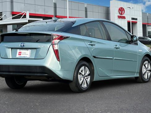 Used 2016 Toyota Prius Four image 4