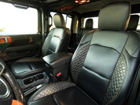 Used 2021 Jeep Gladiator Overland image 20