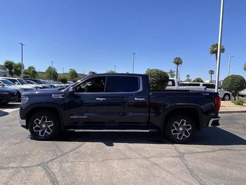 Used 2025 GMC Sierra 1500 SLT w/ SLT Premium Plus Package AWD/4WD image 4