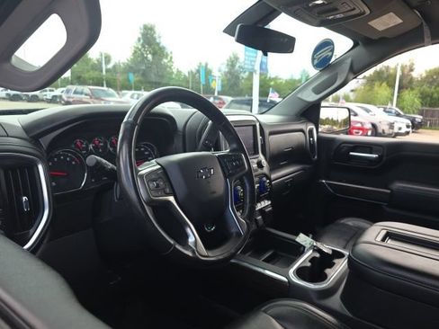 Used 2020 Chevrolet Silverado 1500 LT Trail Boss AWD/4WD image 15