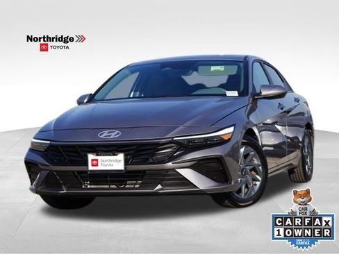Used 2024 Hyundai Elantra Blue FWD image 1
