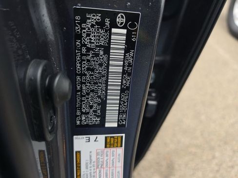 Used 2018 Toyota Prius Prime Plus FWD image 15