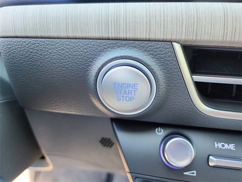 New 2025 Hyundai Sonata Limited image 25
