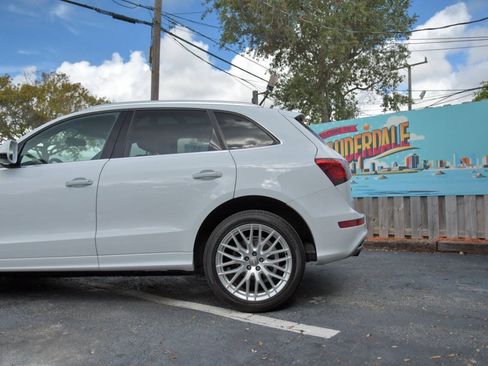Used 2017 Audi Q5 2.0T Premium Plus w/ Technology Package AWD/4WD image 9