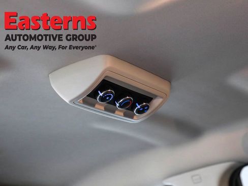 Used 2017 Dodge Journey SE w/ Flexible Seating Group image 22