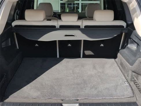 Used 2022 Mercedes-Benz GLB 250 image 35