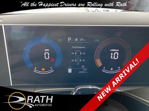 Used 2025 Hyundai Santa Fe SEL image 9