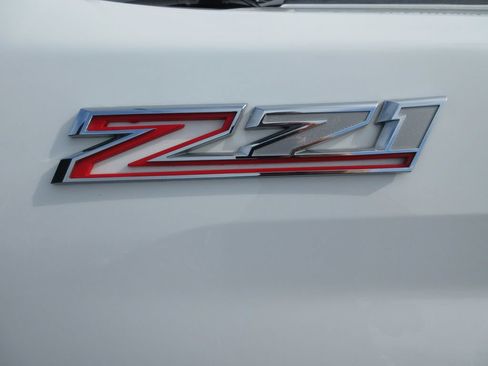 Certified 2022 Chevrolet Silverado 2500 LT w/ Convenience Package AWD/4WD image 12