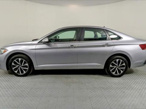 Used 2024 Volkswagen Jetta S image 3