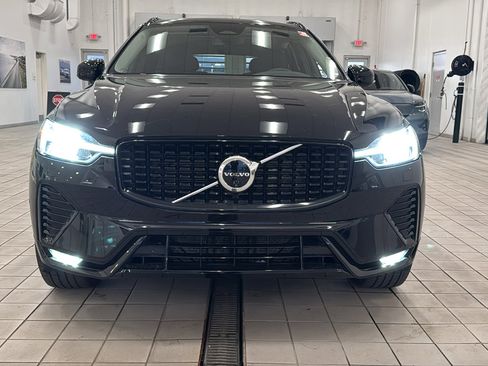 Used 2024 Volvo XC60 B5 Plus w/ Climate Package AWD/4WD image 10