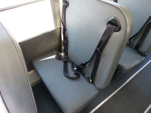 Used 2007 Chevrolet Express 3500 w/ School Bus Package image 28