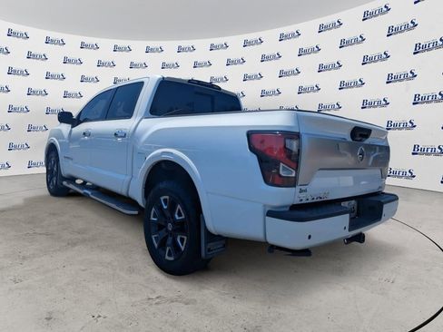 Used 2021 Nissan Titan Platinum Reserve w/ Moonroof Package AWD/4WD image 5