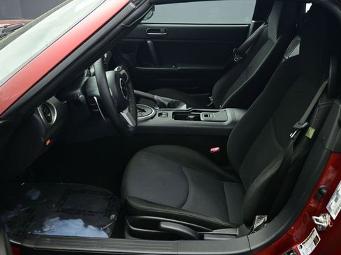 Used 2011 MAZDA MX-5 Miata Touring image 5
