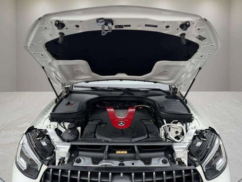 Used 2022 Mercedes-Benz GLC 43 AMG AMG GLC 43 image 31