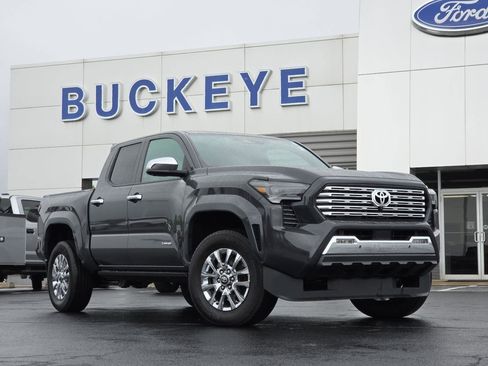 Used 2024 Toyota Tacoma Limited w/ Limited Package (LT) AWD/4WD image 1