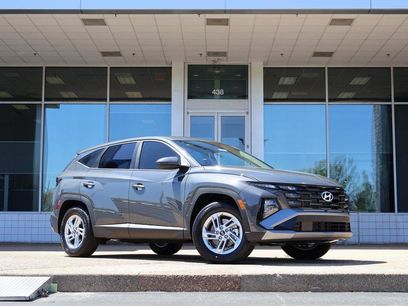 New 2025 Hyundai Tucson SE