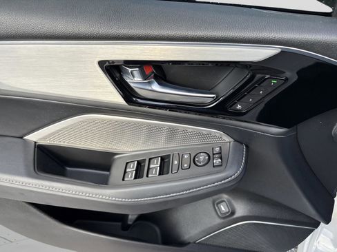 Used 2023 Acura MDX FWD w/ Technology Package image 17