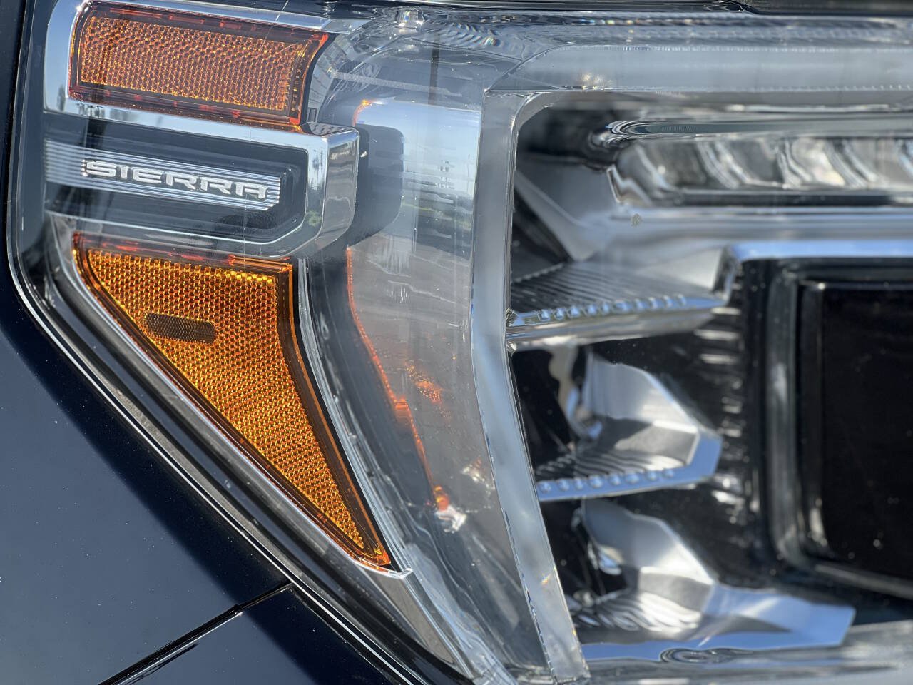 Used 2020 GMC Sierra 1500 Denali RWD image 36