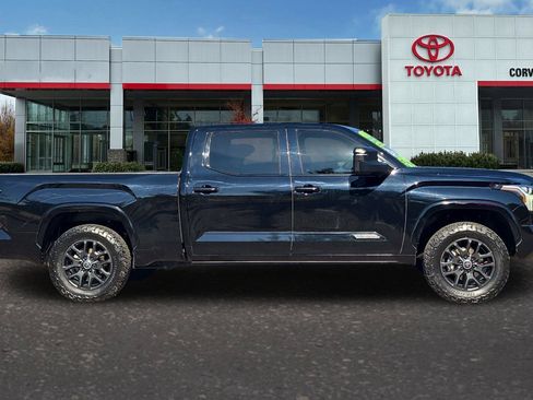 Used 2024 Toyota Tundra Platinum AWD/4WD image 3