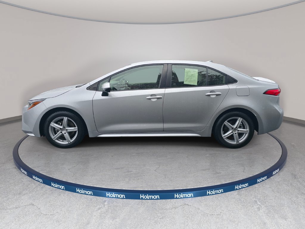 Used 2021 Toyota Corolla LE w/ Carpet Mat Package (TMS) FWD image 9