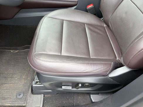 Used 2025 Ford Explorer Platinum w/ LUX Leather Package AWD/4WD image 7
