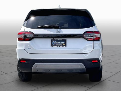 Used 2025 Honda Pilot EX-L image 5