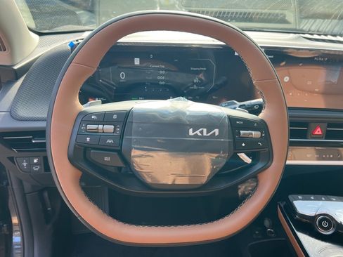 New 2025 Kia EV6 Wind image 9
