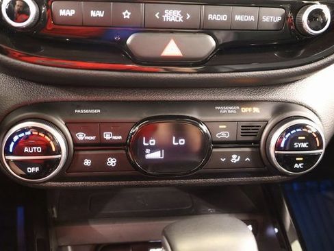 Used 2023 Kia Soul GT-Line FWD image 21