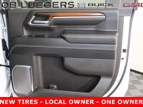 Used 2024 GMC Sierra 2500 Denali w/ Denali Reserve Package image 21