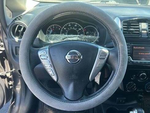Used 2018 Nissan Versa Note SV FWD image 20