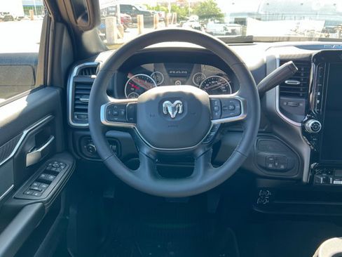 New 2026 RAM 3500 Big Horn AWD/4WD image 14